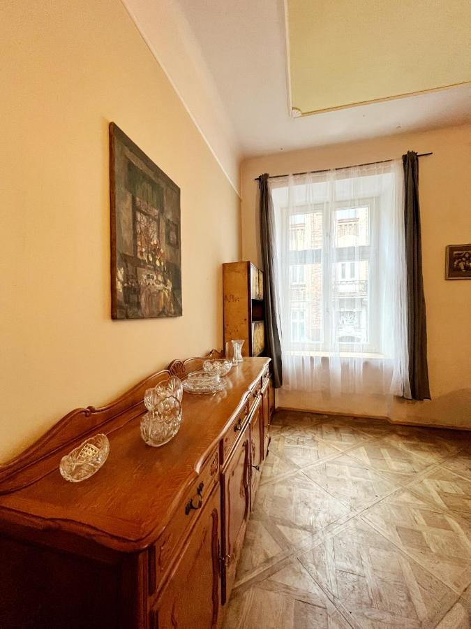Old Town Rooms Wielopole Cracovia Esterno foto